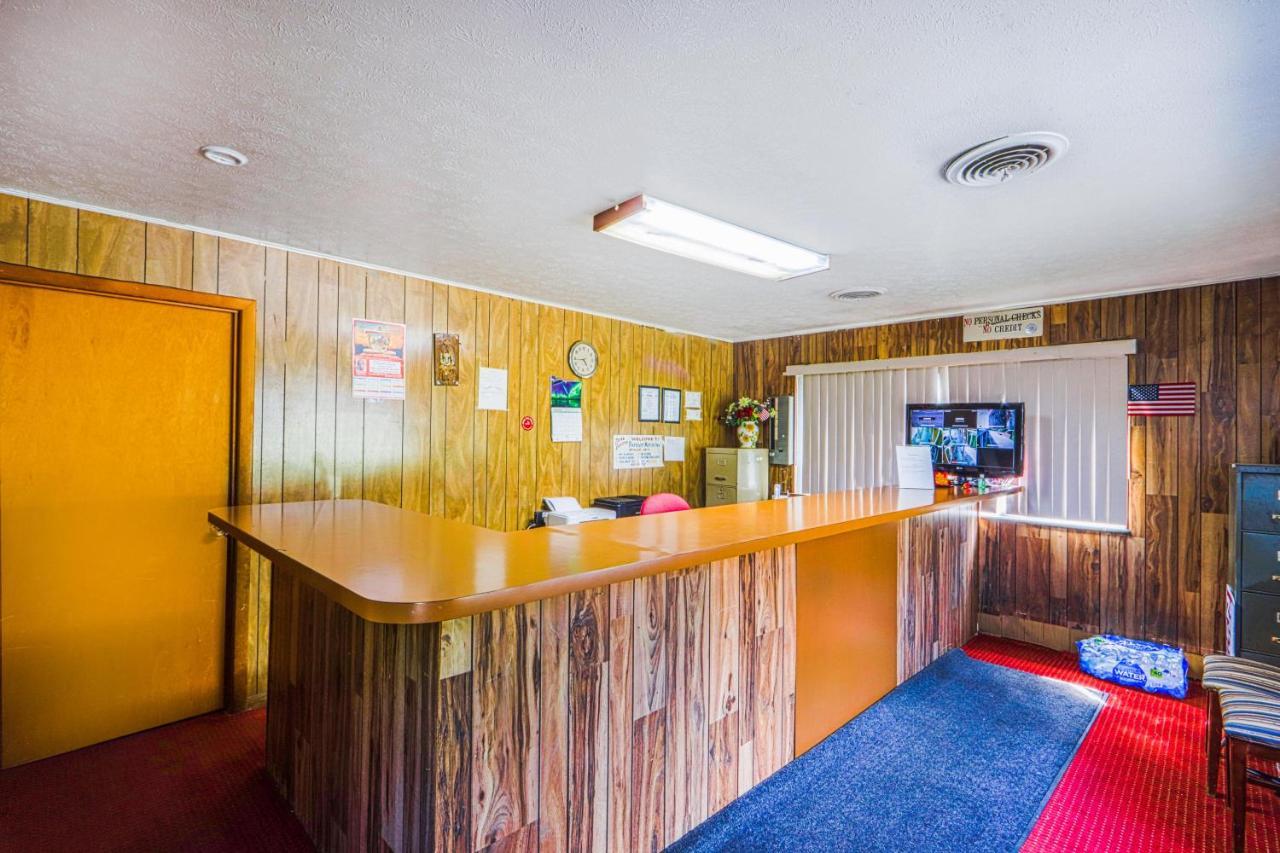 Patriot Inn Motel Beaver Wv, By Oyo Exterior foto